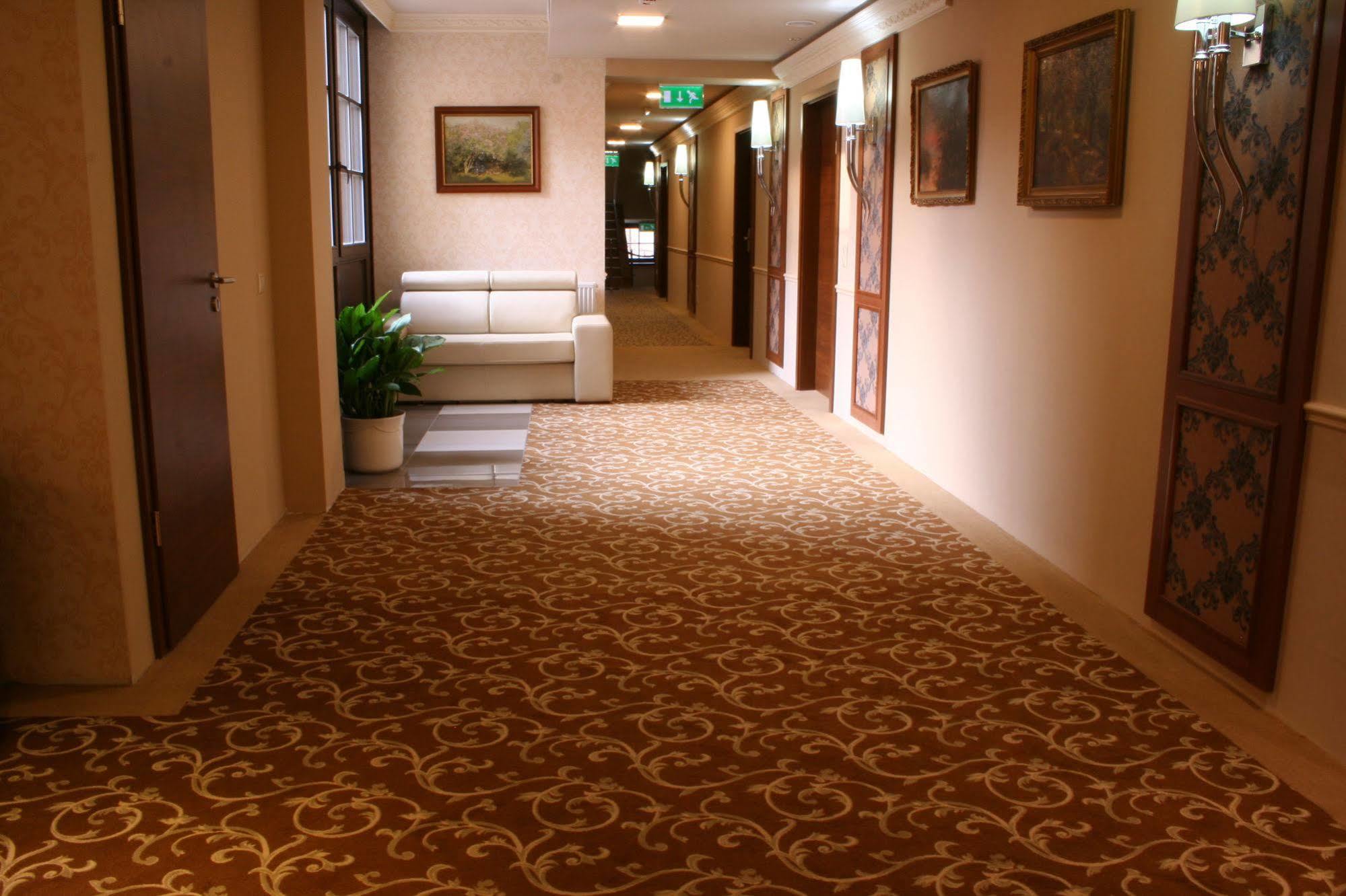 Hotel Capitulum Győr Exterior foto
